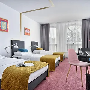 3* فندق Arche Geologiczna