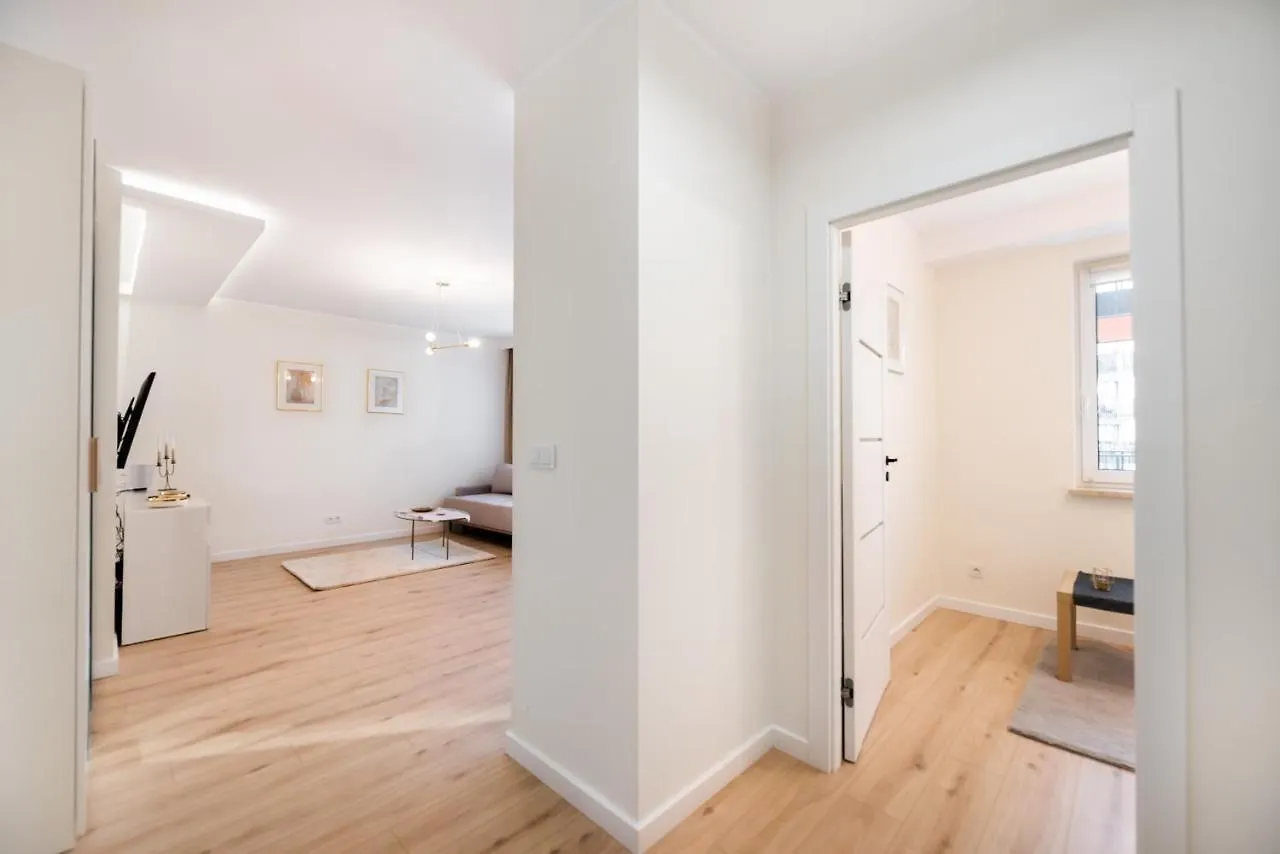 Develia Mala Praga Luxury Apartment Warsaw